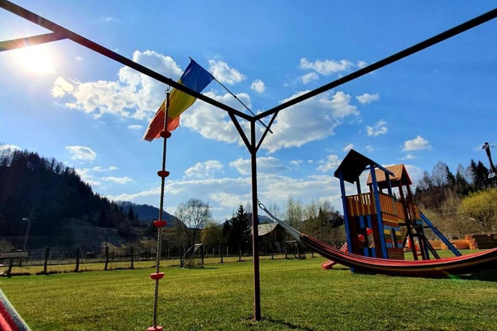 Casa Petruta Dambovicioara Hotel Podu Dimbovitei Екстериор снимка