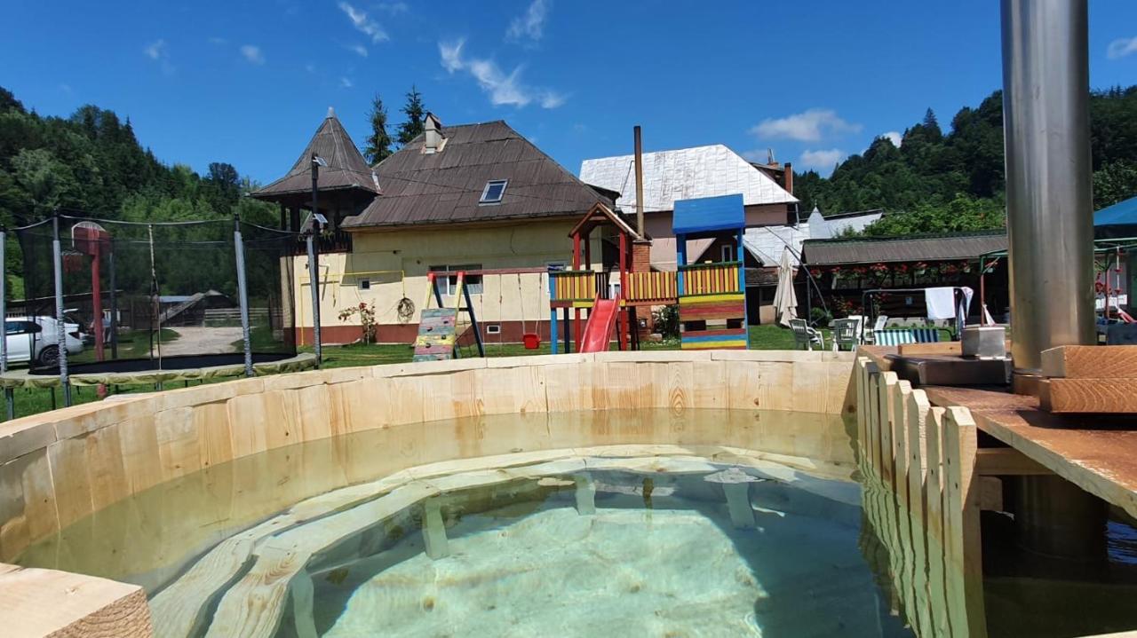 Casa Petruta Dambovicioara Hotel Podu Dimbovitei Екстериор снимка