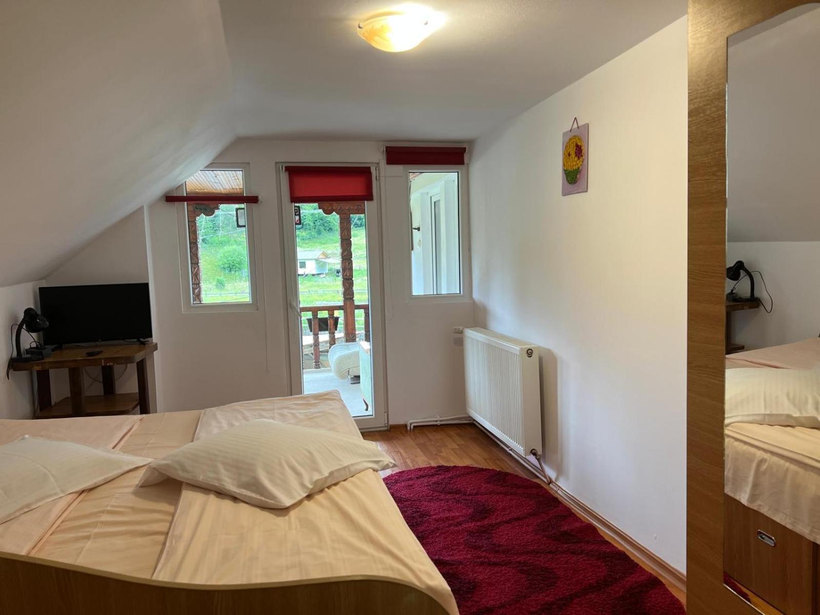 Casa Petruta Dambovicioara Hotel Podu Dimbovitei Екстериор снимка