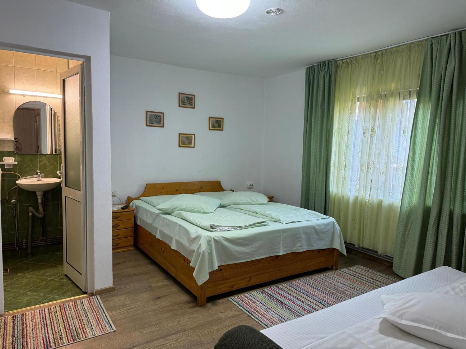 Casa Petruta Dambovicioara Hotel Podu Dimbovitei Екстериор снимка