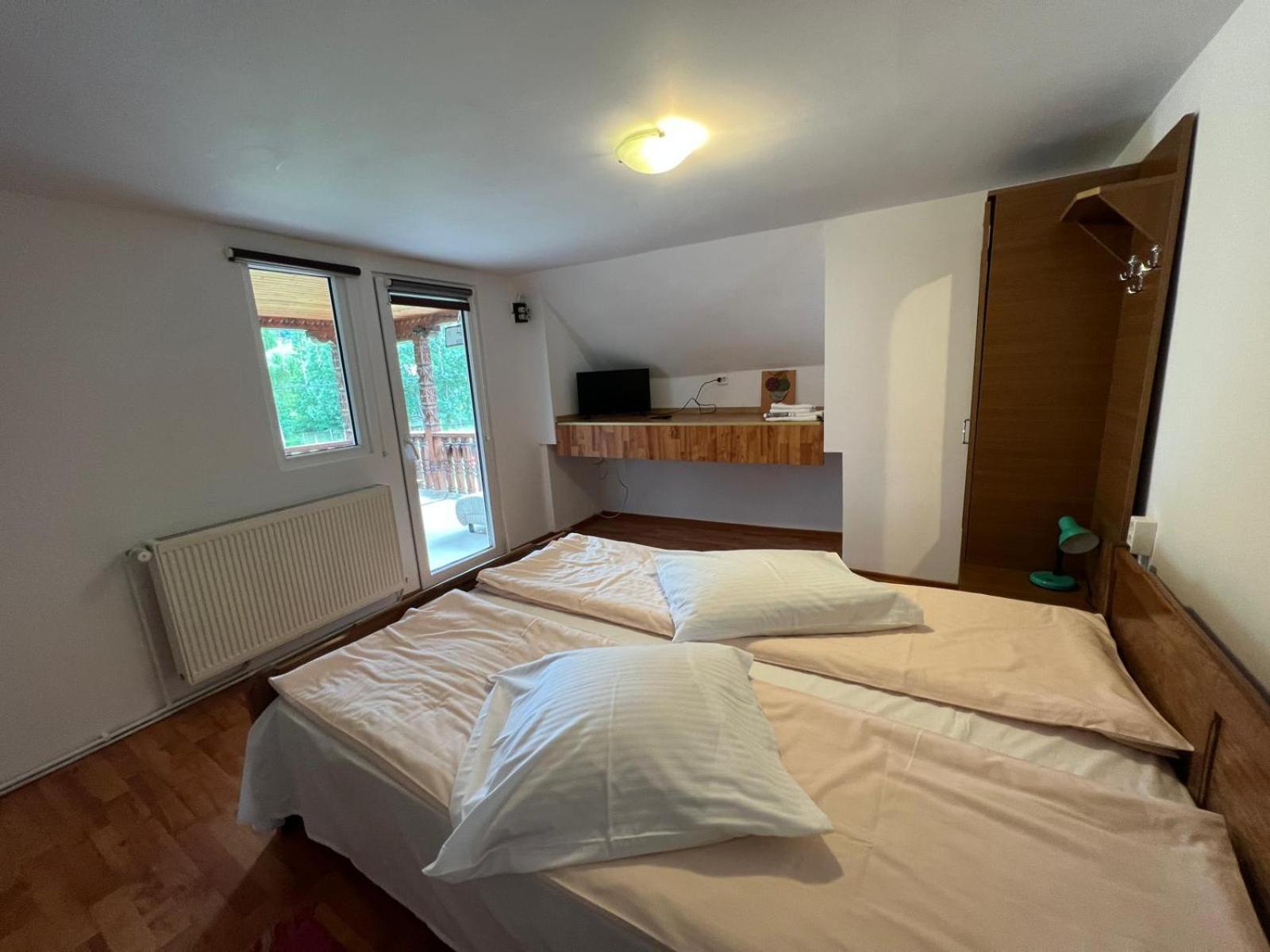Casa Petruta Dambovicioara Hotel Podu Dimbovitei Екстериор снимка